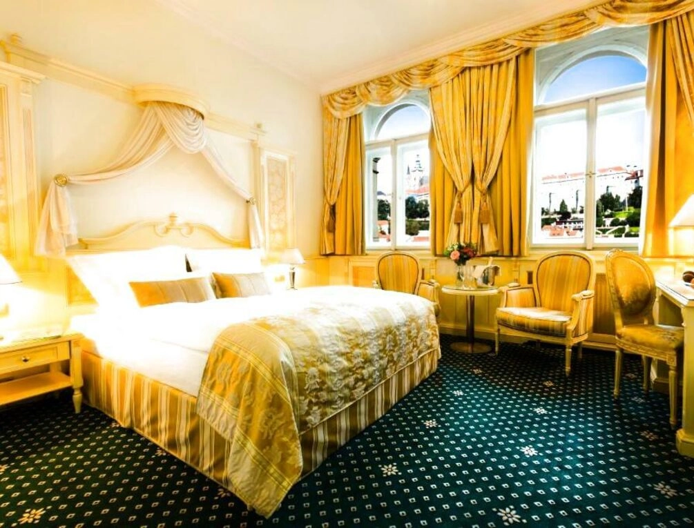 Afbeelding gerelateerd aan Luxury Family Hotel Royal Palace