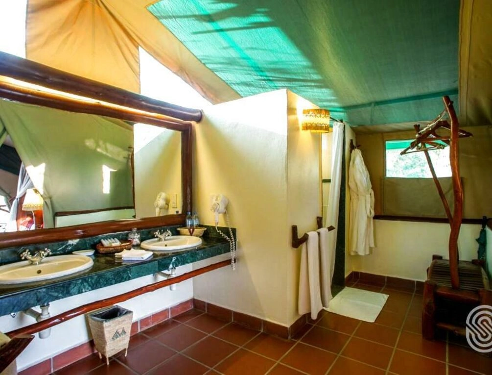 Afbeelding gerelateerd aan Mbuzi Mawe Serena Camp