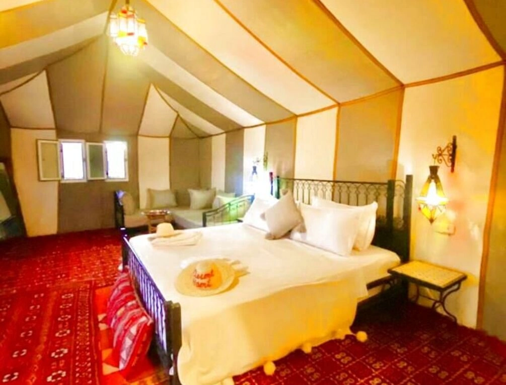 Afbeelding gerelateerd aan Merzouga heart camp