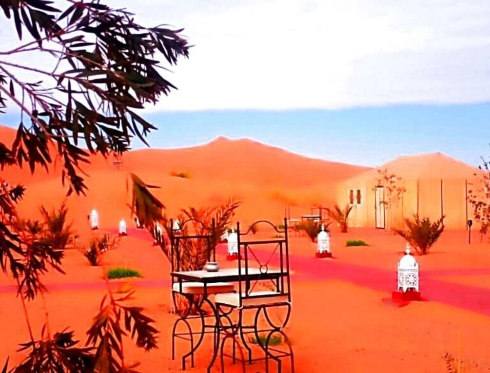 Afbeelding gerelateerd aan Merzouga heart camp