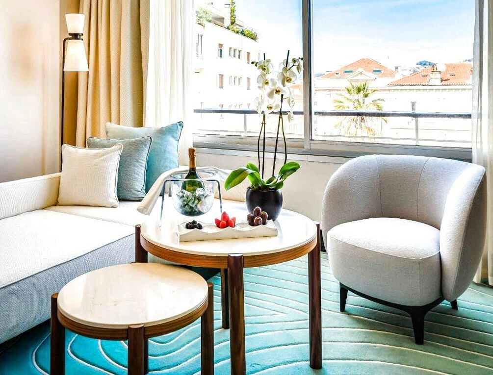 Afbeelding gerelateerd aan Mondrian Cannes