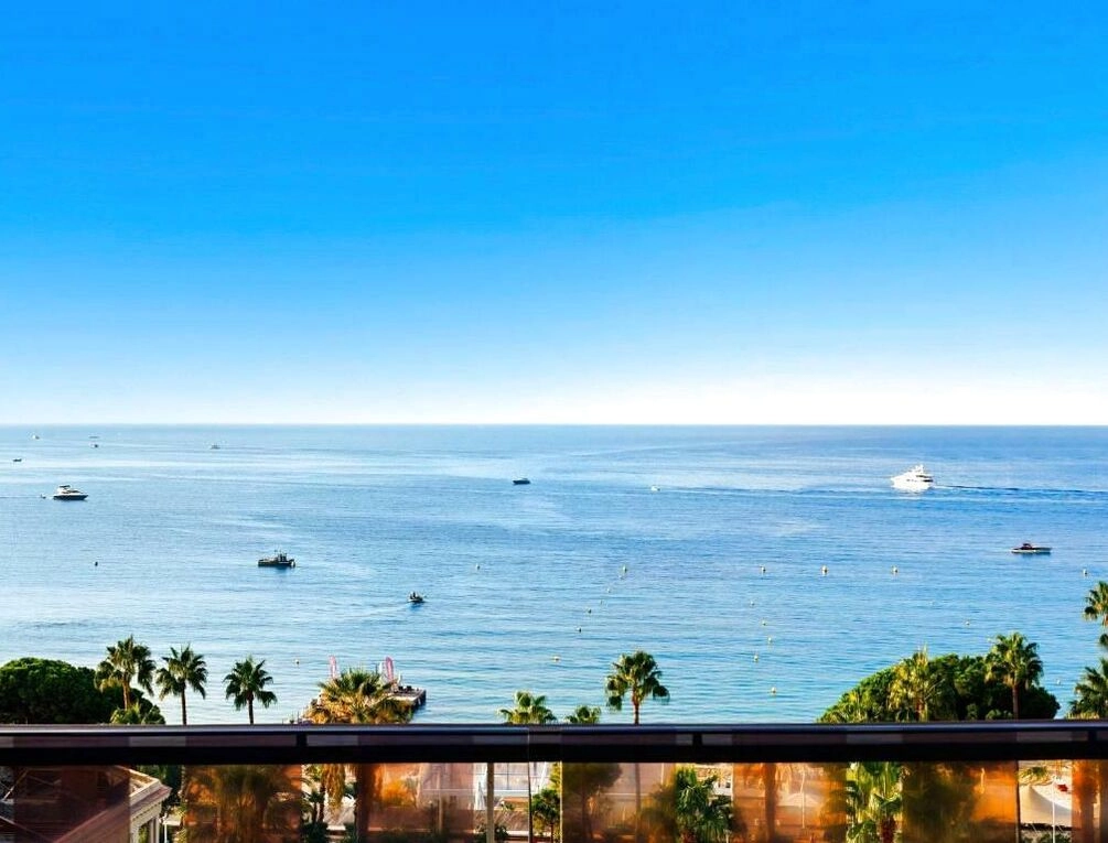 Afbeelding gerelateerd aan Mondrian Cannes