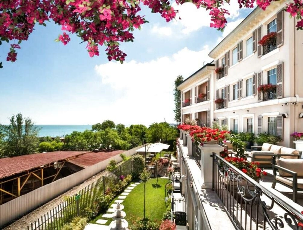 Afbeelding gerelateerd aan Mula Hotel