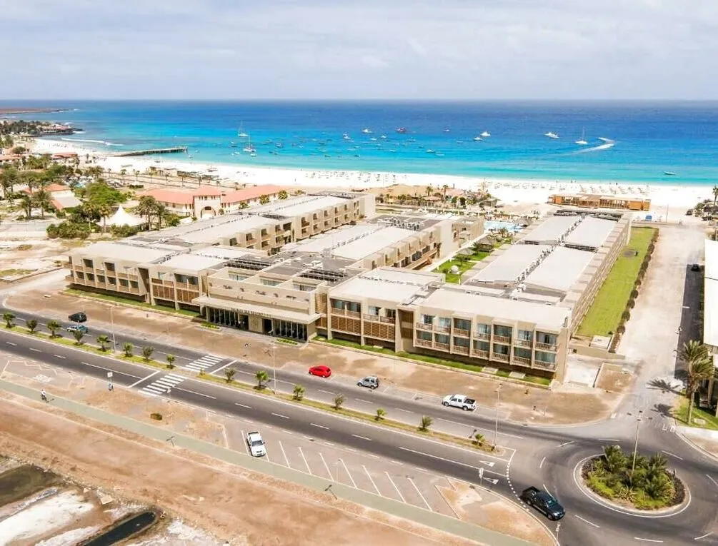 Afbeelding gerelateerd aan Oasis Salinas Sea