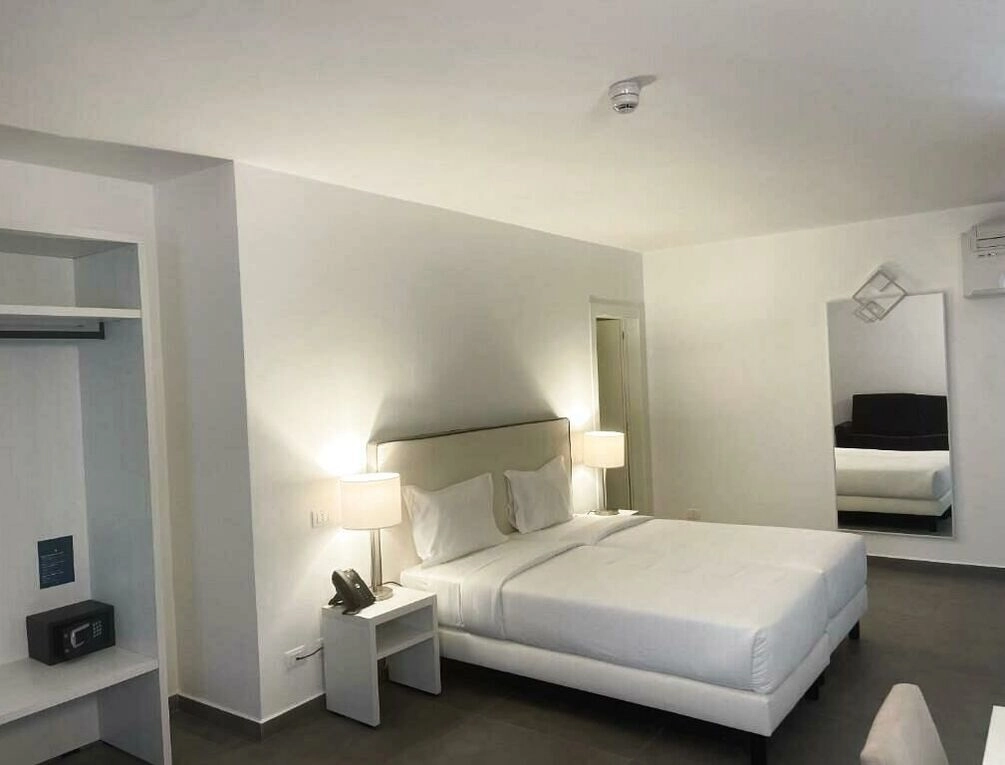 Afbeelding gerelateerd aan Oasis White HotelOpens