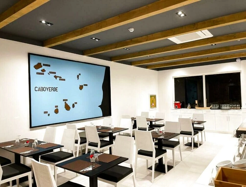 Afbeelding gerelateerd aan Oasis White HotelOpens