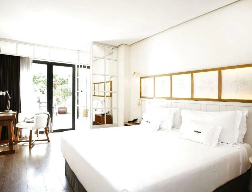 Afbeelding gerelateerd aan Ofelias Hotel 4Sup by Bondia Hotel Group