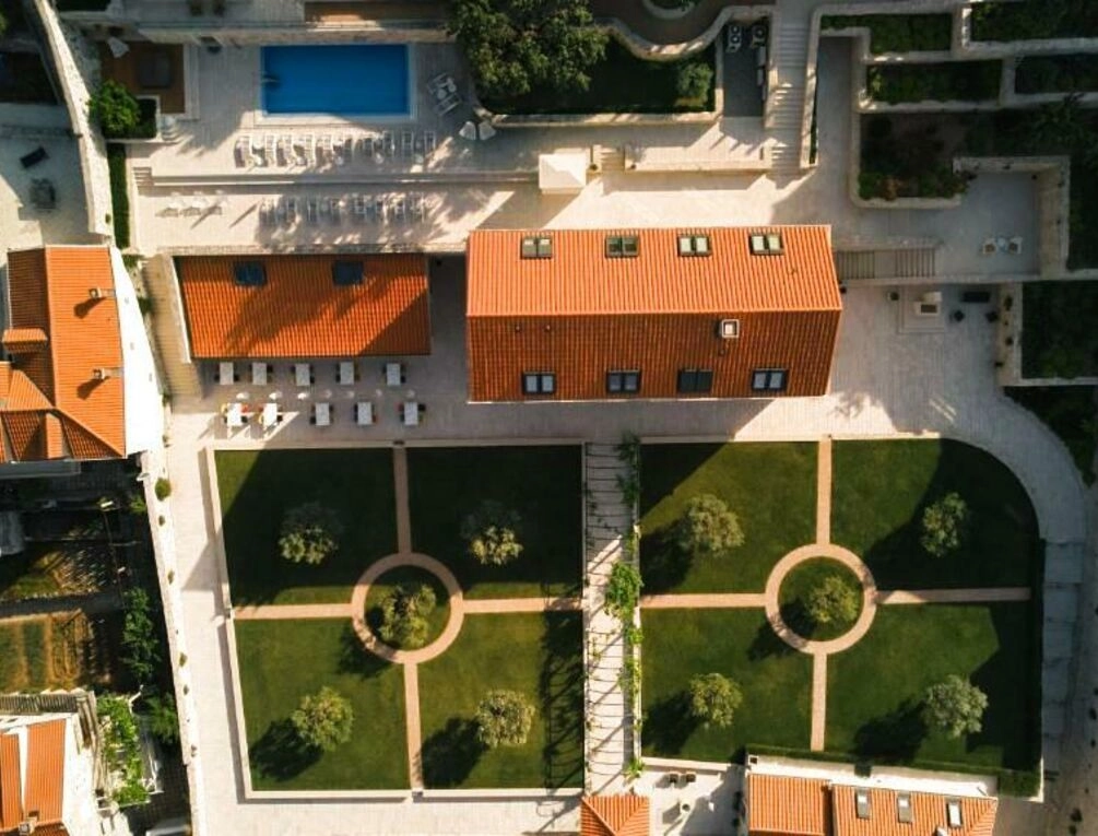 Afbeelding gerelateerd aan Palace Natali