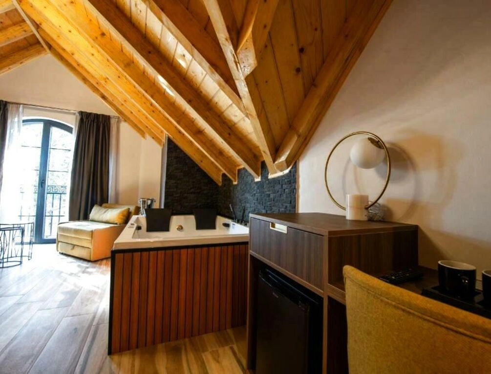 Afbeelding gerelateerd aan PineHill Hotel, Restaurant , Pool & Spa - RAZEM
