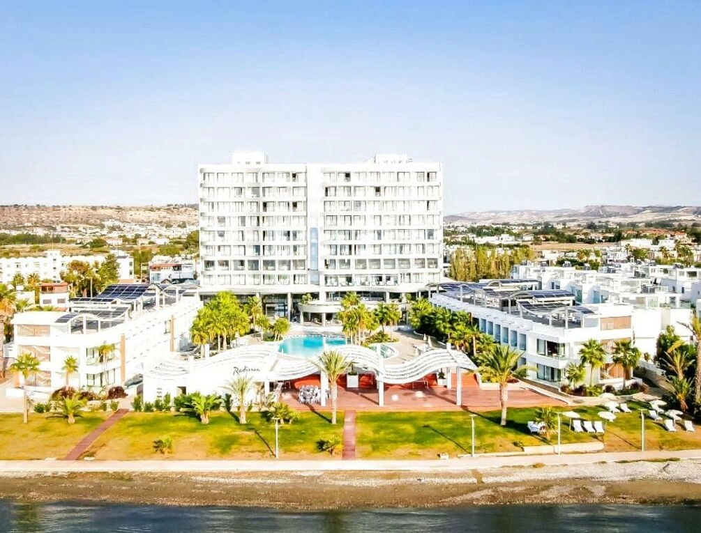 Afbeelding gerelateerd aan Radisson Beach Resort Larnaca