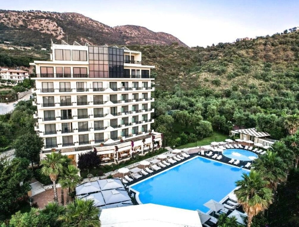 Afbeelding gerelateerd aan Rapo's Resort Hotel