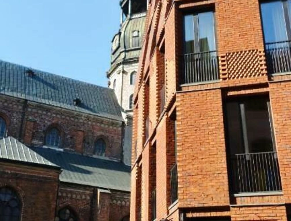 Afbeelding gerelateerd aan Redstone Apartments