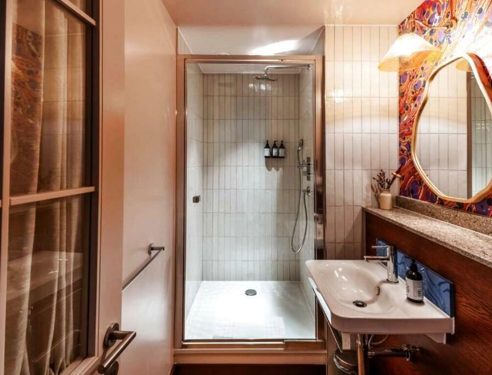Afbeelding gerelateerd aan room2 London Chiswick Hometel
