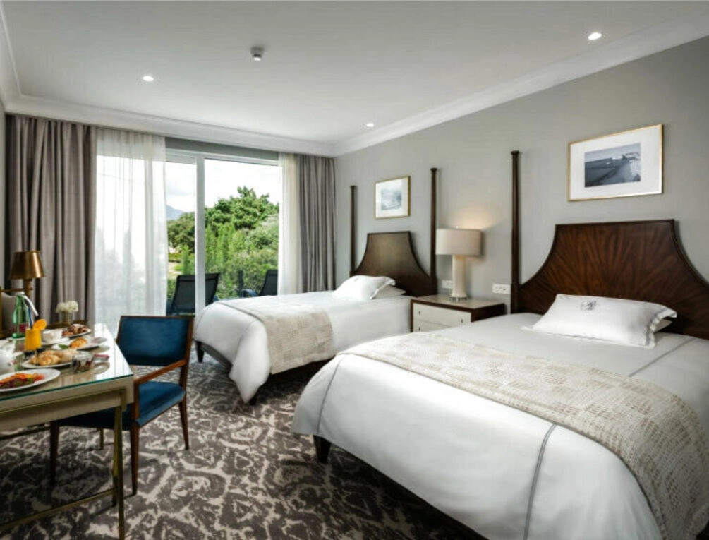 Afbeelding gerelateerd aan Royal Blue Hotel