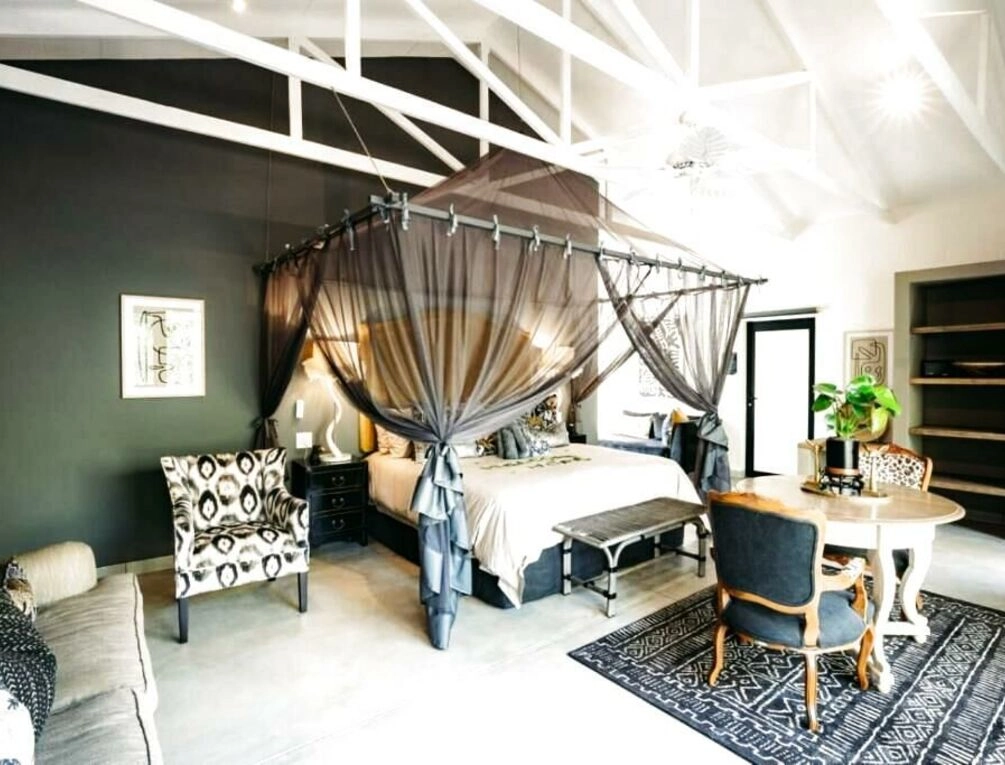 Afbeelding gerelateerd aan Safari Moon Luxury Bush Lodge