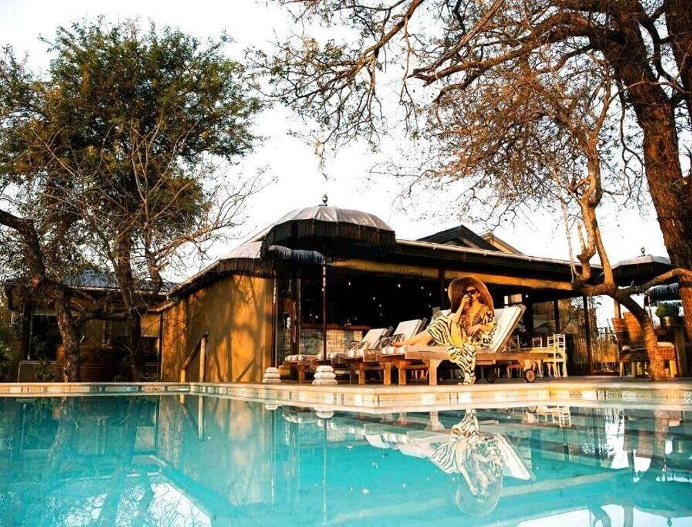 Afbeelding gerelateerd aan Safari Moon Luxury Bush Lodge