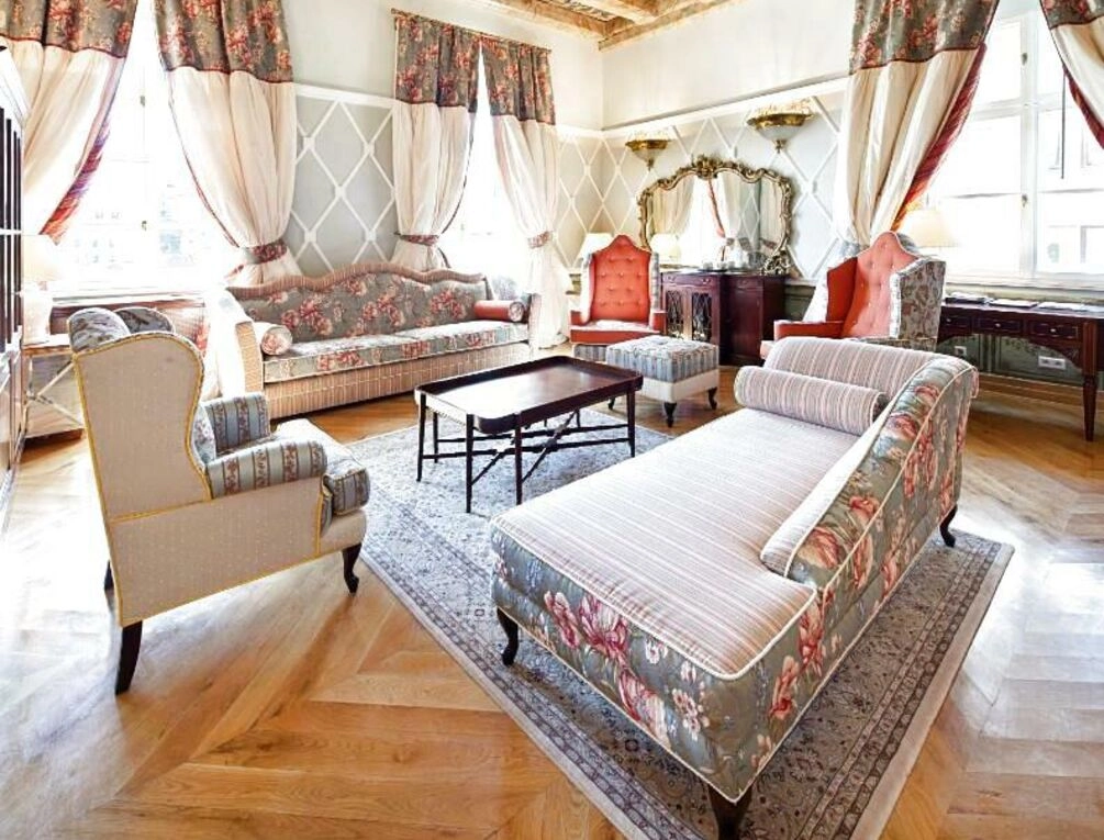 Afbeelding gerelateerd aan The Bonerowski Palace Boutique Hotel