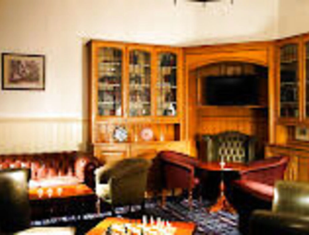 Afbeelding gerelateerd aan The Stirling Hotel