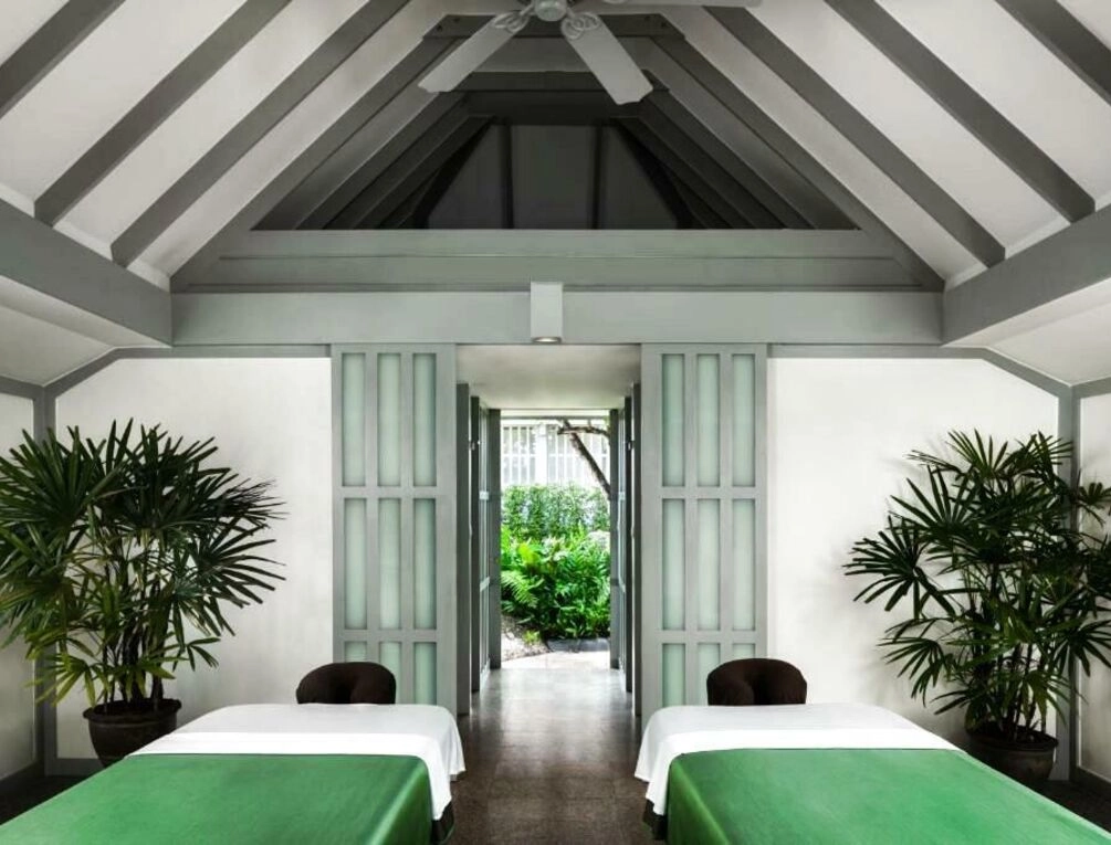 Afbeelding gerelateerd aan The Surin Phuket
