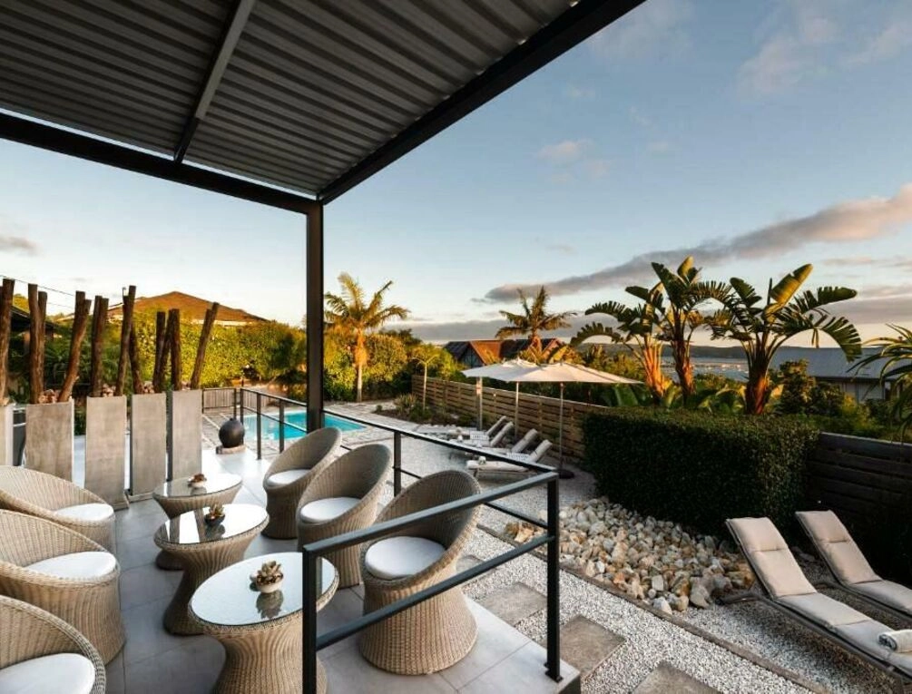 Afbeelding gerelateerd aan THEBLOEM Guest Suites by Knysna Paradise Collection