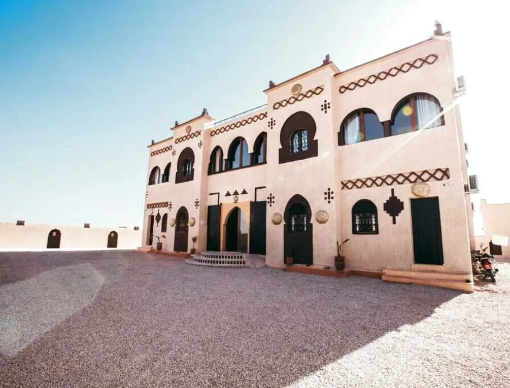 Afbeelding gerelateerd aan Traditional Riad Merzouga Dunes