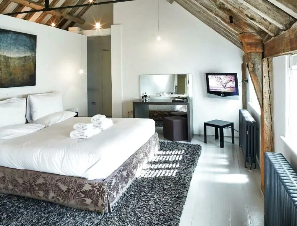 Afbeelding gerelateerd aan Tuddenham Mill Luxury Hotel