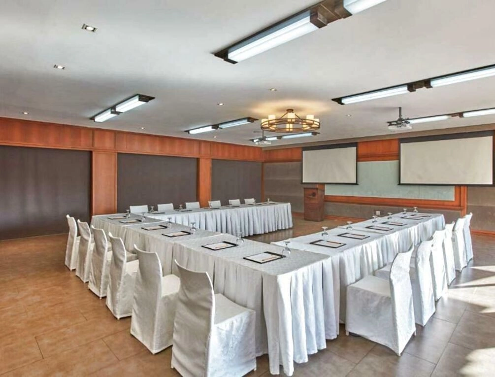 Afbeelding gerelateerd aan Two Seasons Coron Island Resort