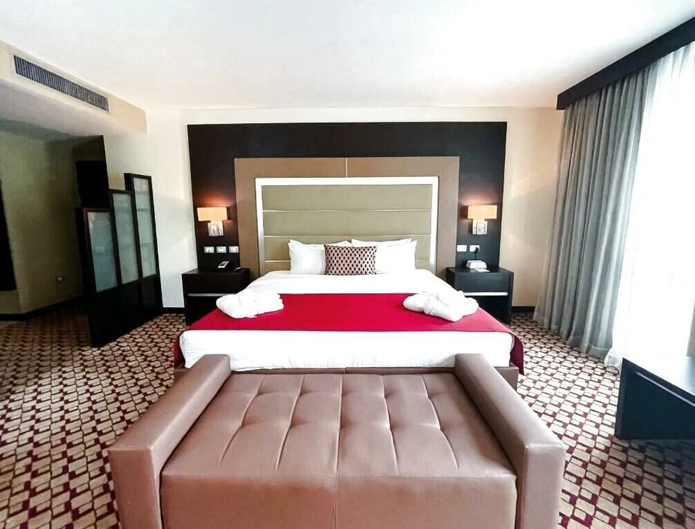 Afbeelding gerelateerd aan Waldorf Hotel