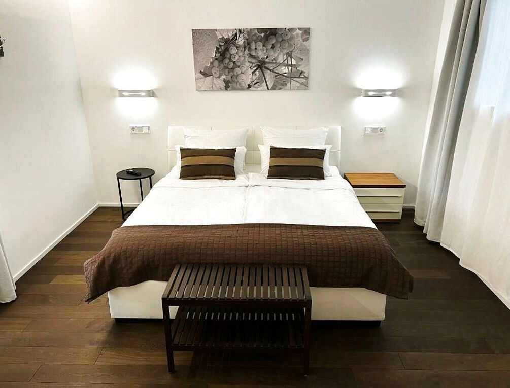 Afbeelding gerelateerd aan Weingut-Aparthotel Olinger