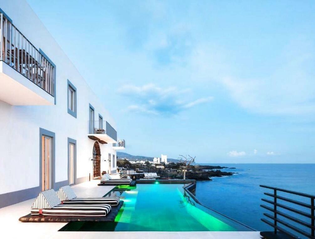 Afbeelding gerelateerd aan White Exclusive Suites & Villas