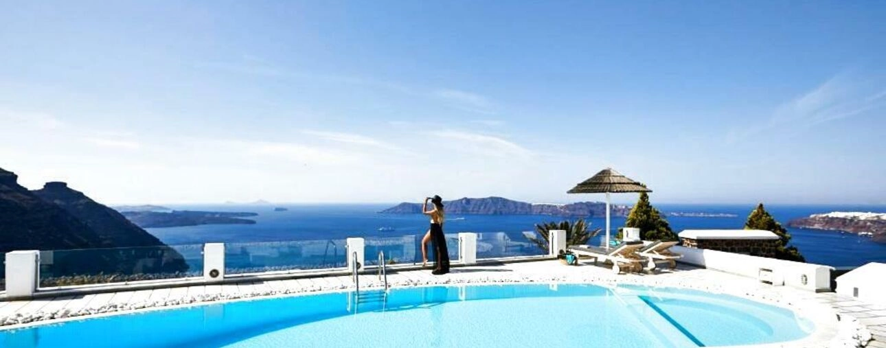 Thira Municipal Unit