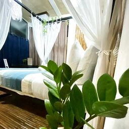 Hotel 11th Earth Farm and Resort in Nabua