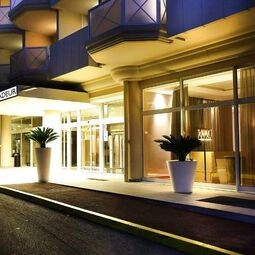 AC Hotel by Marriott Ambassadeur Antibes - Juan Les Pins