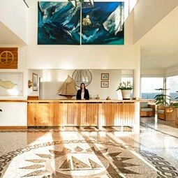Hotel Albatroz Beach & Yacht Club in Santa Cruz