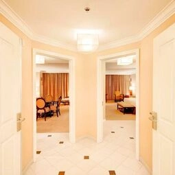 Hotel Amalz 2 Bedroom 3 Bathroom Balcony Suite Las Vegas !