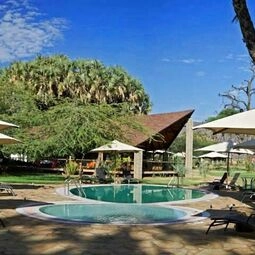 Hotel Ashnil Samburu Camp in Isiolo