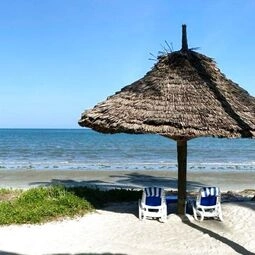 Hotel Barry's Beach Resort in Sange