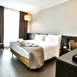Hotel Best Western Premier CHC Airport in Genoa