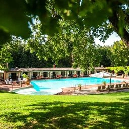 Hotel Borgo San Luigi in Strove
