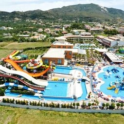 Hotel Caretta Beach Resort & WaterPark in Laganas Municipal Unit