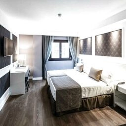 Hotel Catalonia Magdalenes in Barcelona