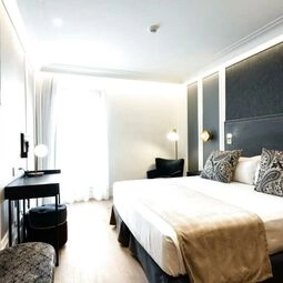 Hotel Catalonia Plaza Catalunya in Barcelona