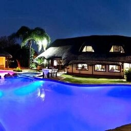 Cest Si Bon Hotel in Otjiwarongo