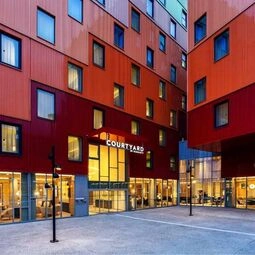 Hotel Courtyard by Marriott Paris Charles de Gaulle Central Airport in Roissy-en-France