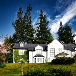 Craigdarroch Hotel in Foyers