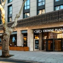 Hotel Crowne Plaza Istanbul - Ortakoy Bosphorus by IHG in Beşiktaş