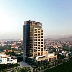 Crowne Plaza Vinh Yen City Centre, an IHG Hotel in Thành phố Vĩnh Yên
