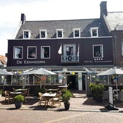 Hotel De Eenhoorn in Oostburg