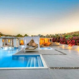 Hotel Desiterra Resort & Spa in Exo Gialos Thiras