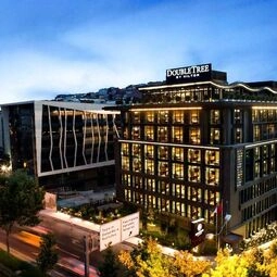 Hotel DoubleTree by Hilton Istanbul - Piyalepasa in Beyoğlu